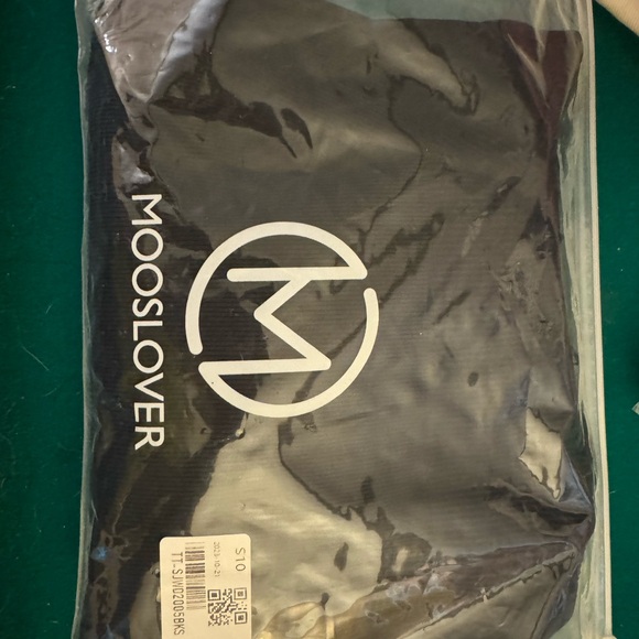 New ribbed seamless black Mooslover body suit small. Tummy control. - Picture 6 of 10